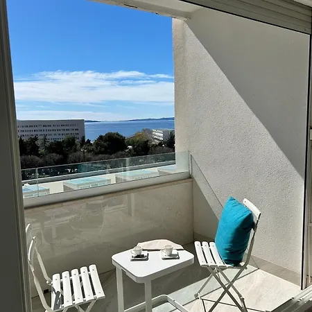 Apartman Signature - Sea View, Nearby Hospital, 90m2 *