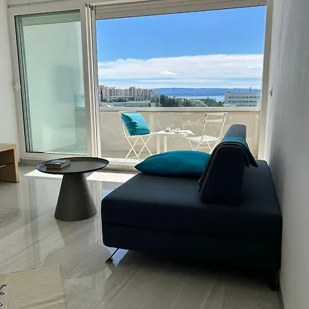 Apartman Signature - Sea View, Nearby Hospital, 90m2
