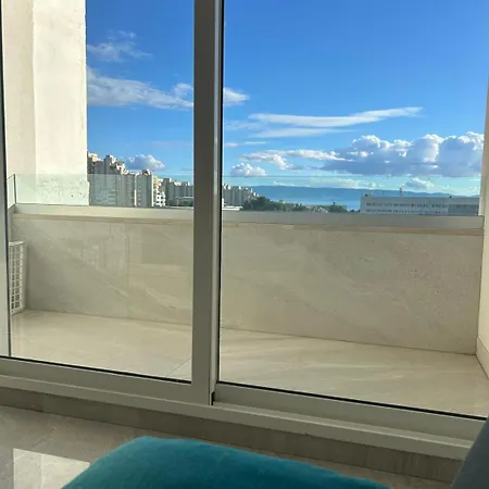 Appartamento Signature - Sea View, Nearby Hospital, 90m2 Spalato