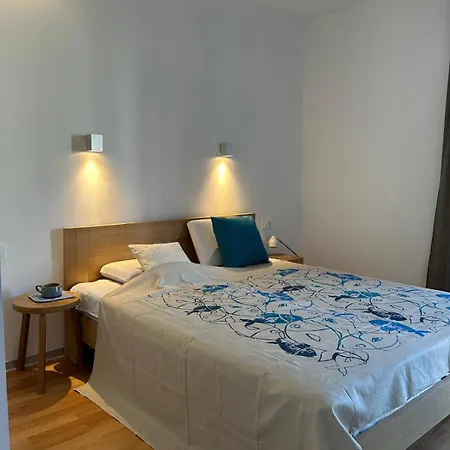 Signature - Sea View, Nearby Hospital, 90m2 Apartman