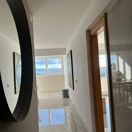 Appartamento Signature - Sea View, Nearby Hospital, 90m2