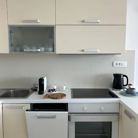 Signature - Sea View, Nearby Hospital, 90m2 Apartman *