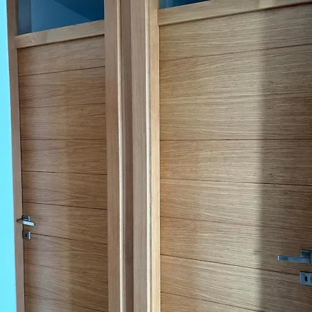 Signature - Sea View, Nearby Hospital, 90m2 Apartman *