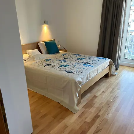 Signature - Sea View, Nearby Hospital, 90m2 Split