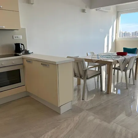 Signature - Sea View, Nearby Hospital, 90m2 Apartman *