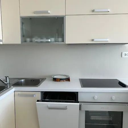 Signature - Sea View, Nearby Hospital, 90m2