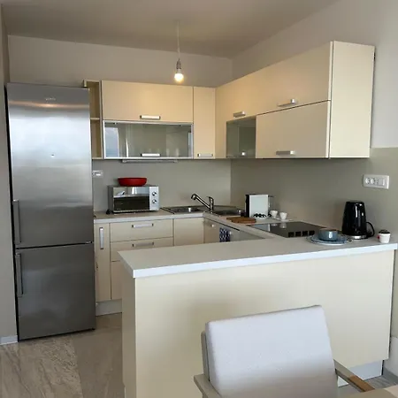 Signature - Sea View, Nearby Hospital, 90m2 Apartman *